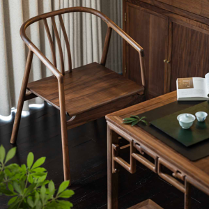 Liuyun Round-Back Armchair